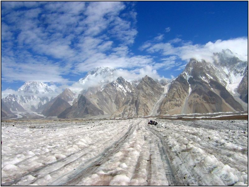 Godwin Austen, Baltistan District Northern Areas Pakistan. Image: http://www.flickr.com/photos/tree_elf/331222000/